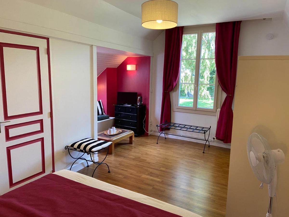 Bed and Breakfast Le Moulin Calme Luceau Екстер'єр фото