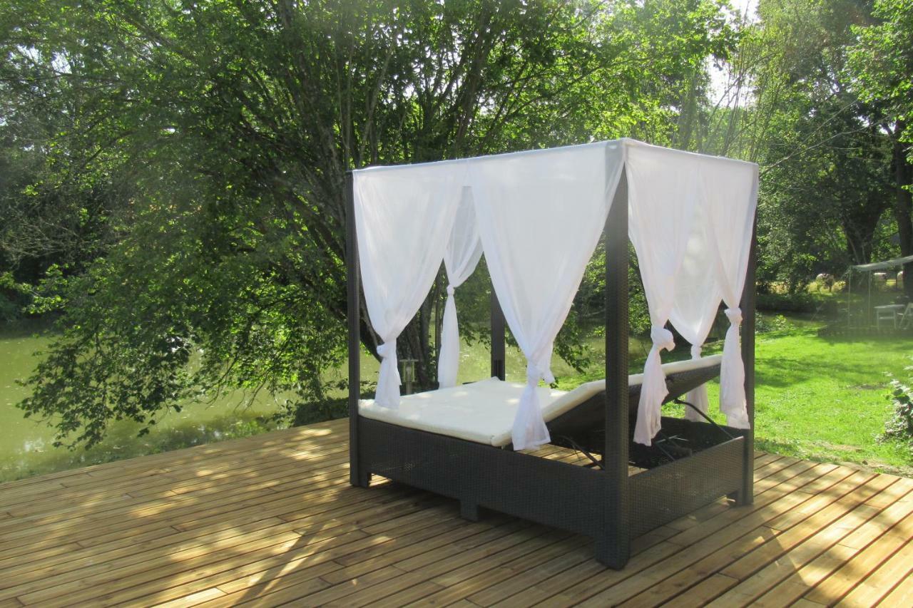 Bed and Breakfast Le Moulin Calme Luceau Екстер'єр фото