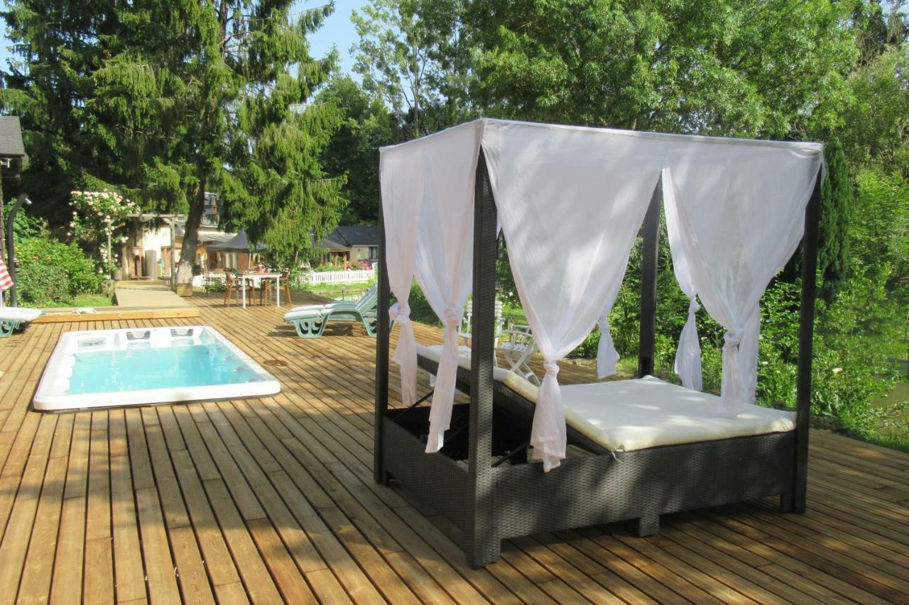 Bed and Breakfast Le Moulin Calme Luceau Екстер'єр фото