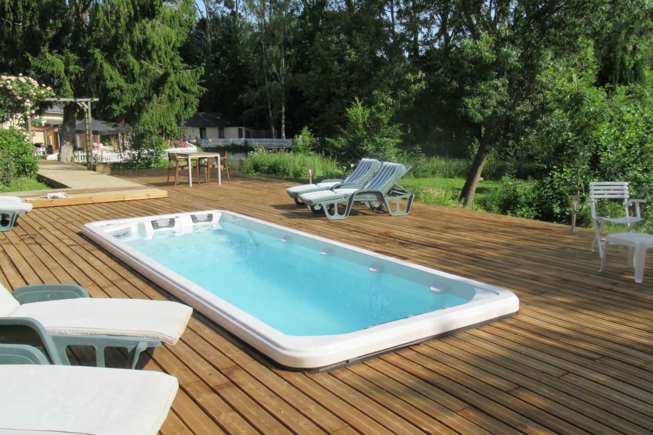 Bed and Breakfast Le Moulin Calme Luceau Екстер'єр фото
