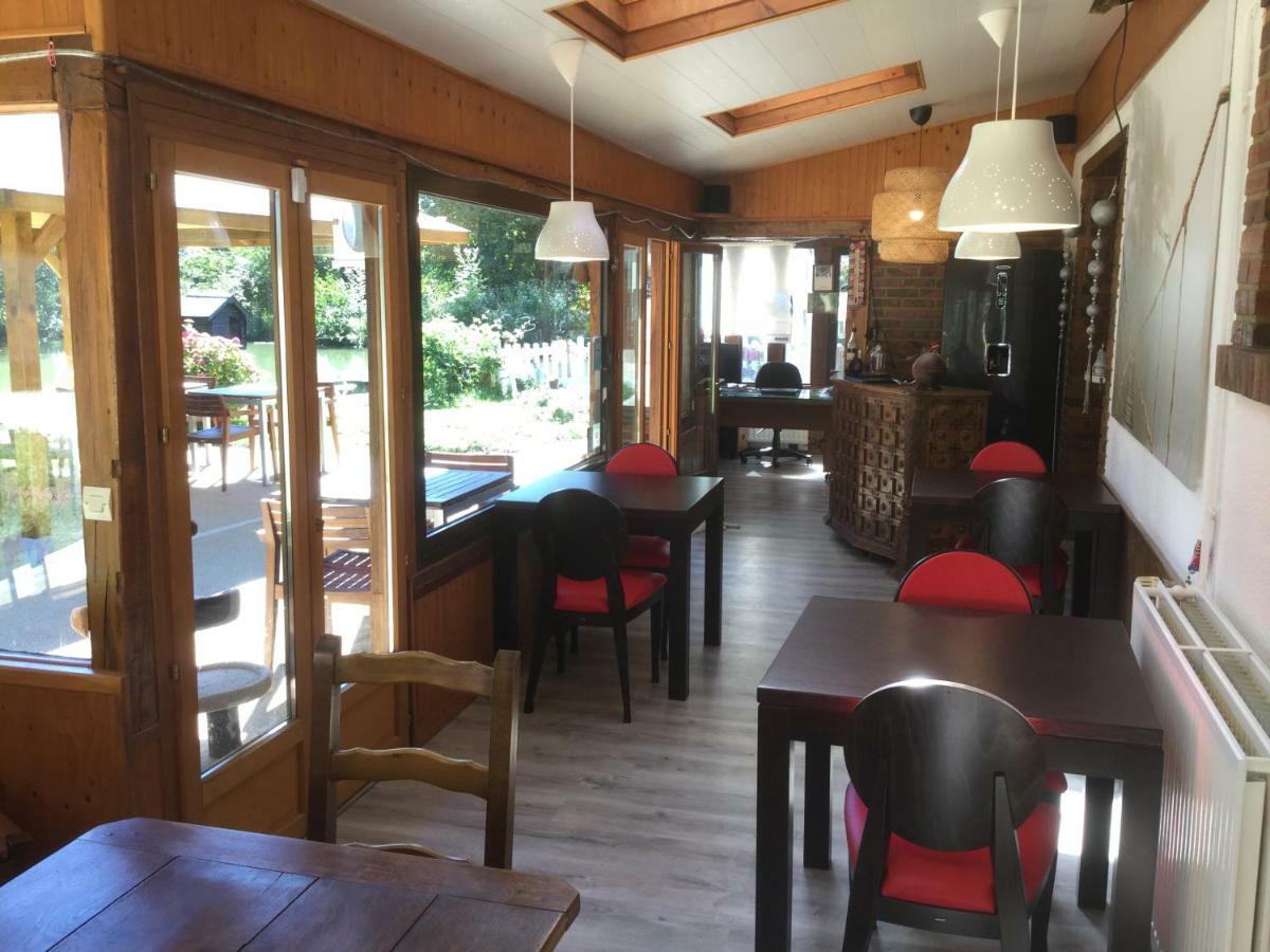 Bed and Breakfast Le Moulin Calme Luceau Екстер'єр фото